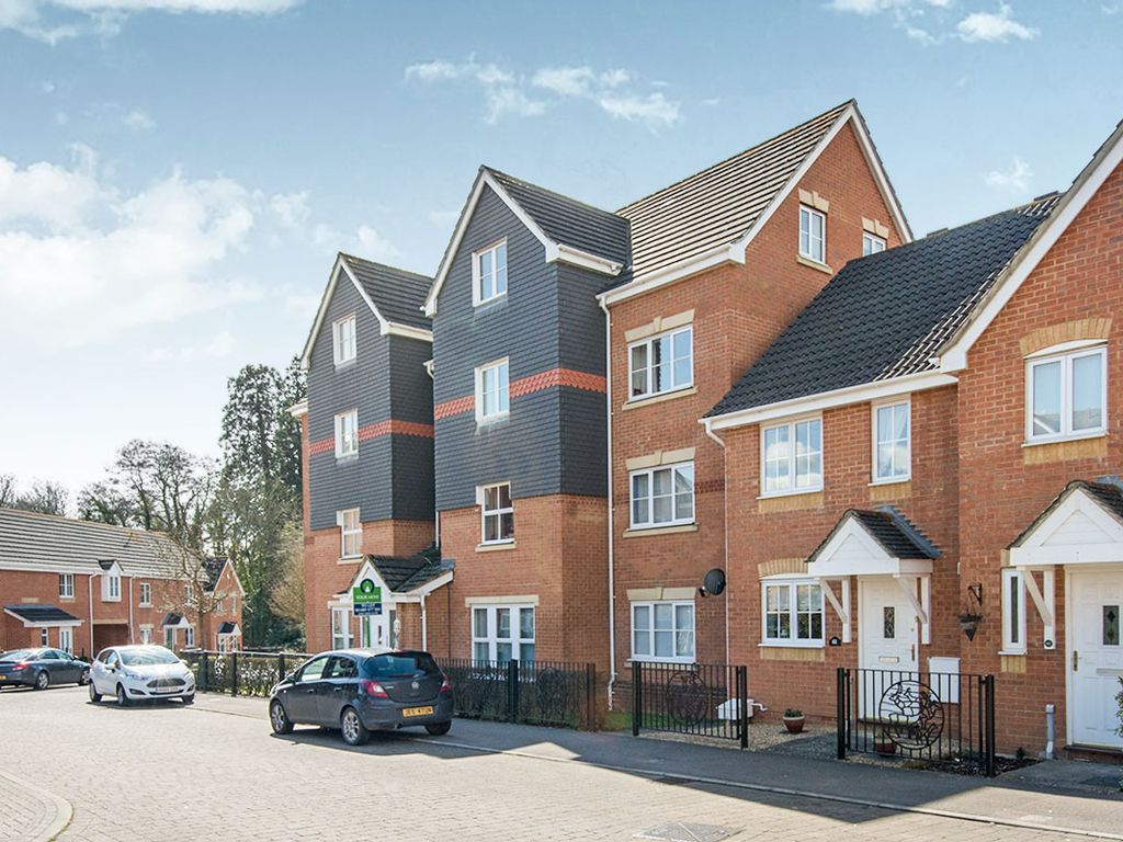 2 bed flat to rent in Fawn Crescent, Hedge End, Southampton SO30 Zoopla