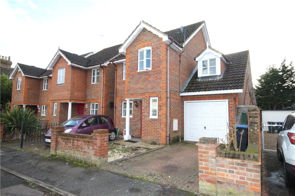 4 bed end terrace house to rent in Kings Road, Egham, Surrey TW20, £3,000 pcm Zoopla