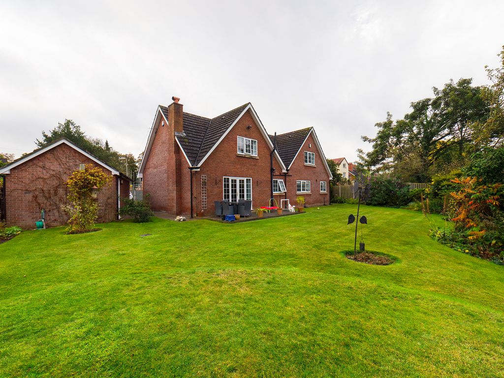 3 bed detached house for sale in Colbern Close, Maghull, Liverpool L31