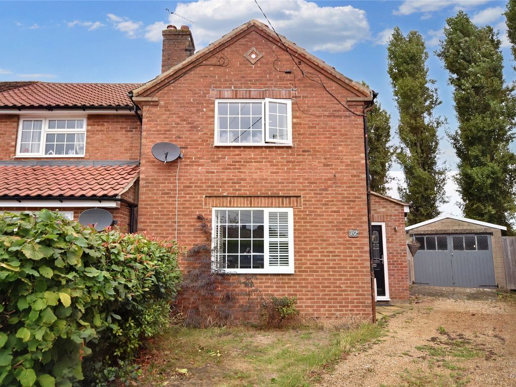2 bed end terrace house to rent in Oxford Crescent, Didcot OX11 Zoopla
