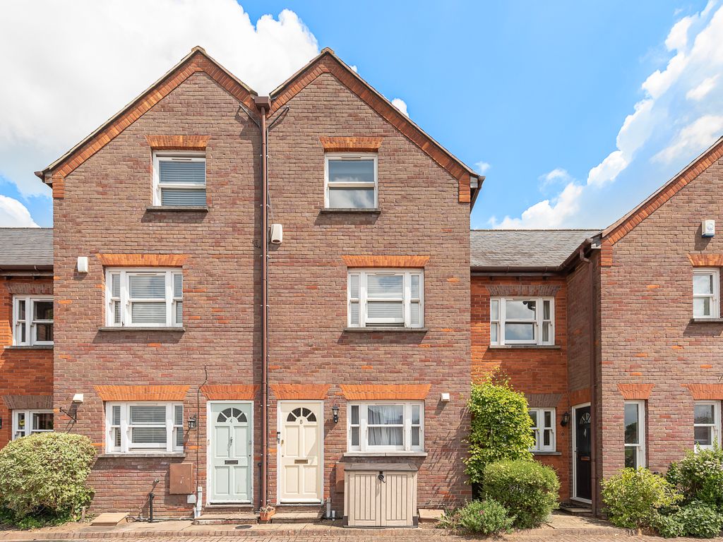 3 bed terraced house for sale in Cymbeline Court, Mount Pleasant, St. Albans, Hertfordshire AL3