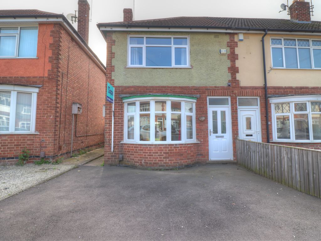 2 bed town house for sale in Grantham Road, Leicester LE5, £230,000