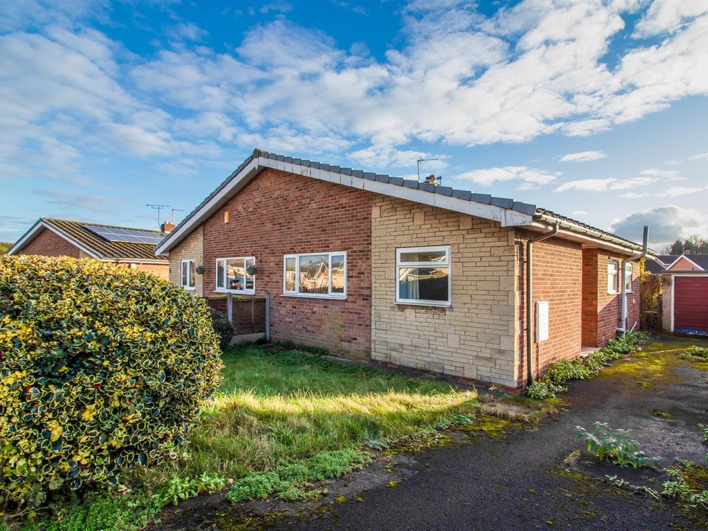 2 bed semidetached bungalow for sale in Fairway Drive, Normanton WF6, £150,000 Zoopla