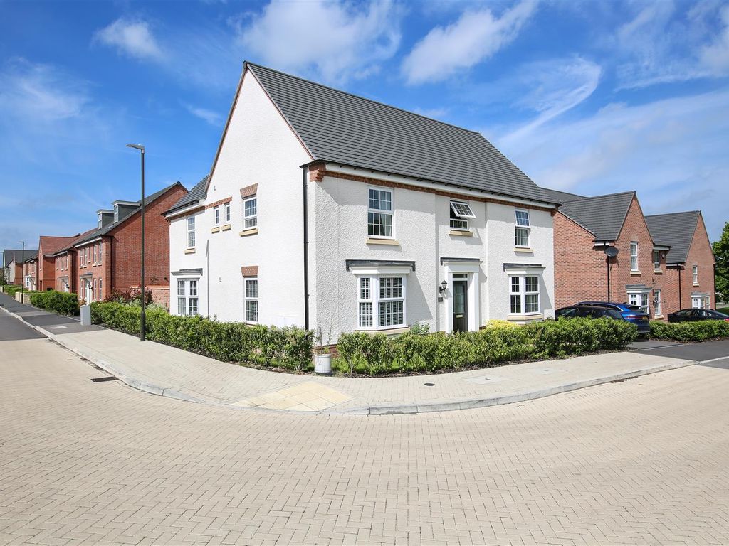 5 bed detached house for sale in Harper Drive, Mickleover, Derby DE3