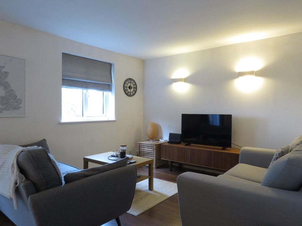 2 bed flat to rent in Sydenham Hill, Sydenham, London SE26, £1,600 pcm Zoopla