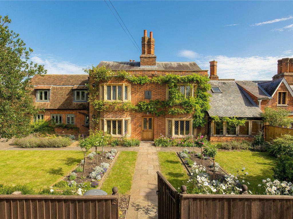 5 bed detached house for sale in Cambridge Road, Girton, Cambridge