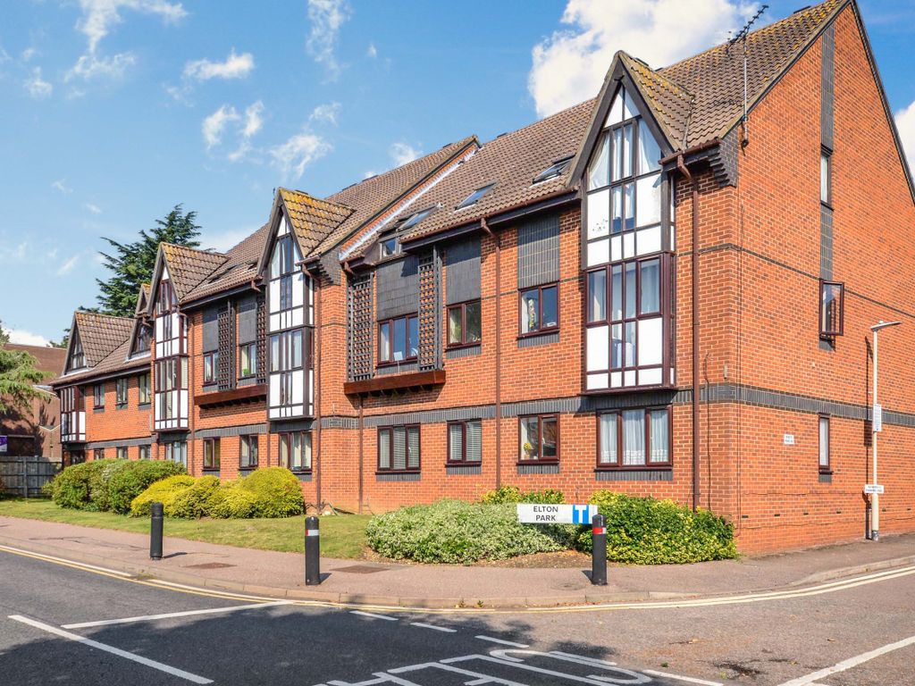 Elton Park, Watford, Hertfordshire WD17  