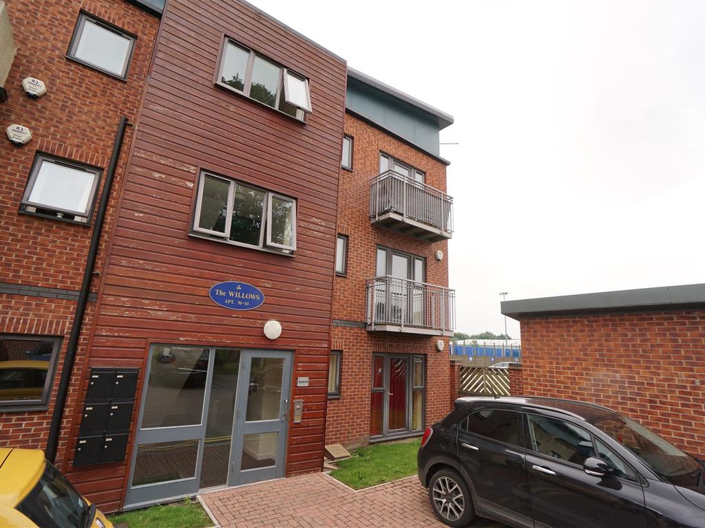2 bed flat to rent in Apartment 59, The Willows, Sheffield, South