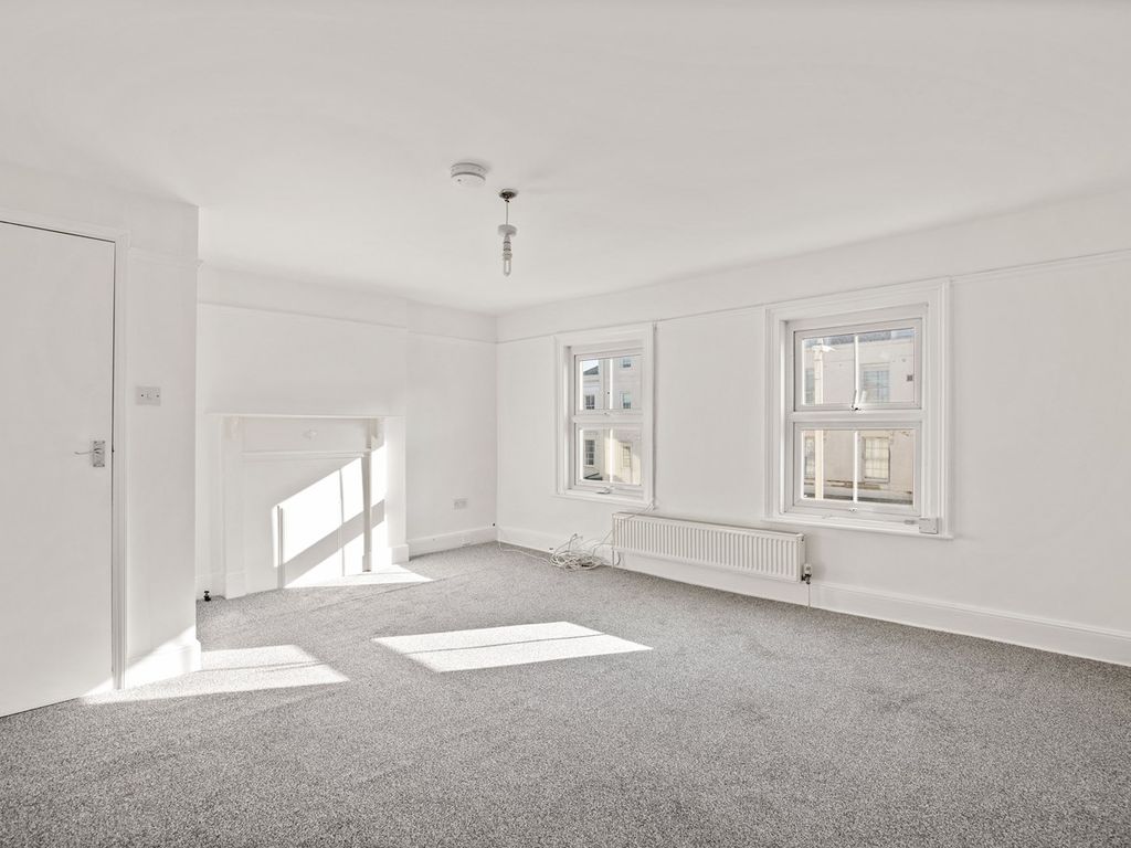 2 bed flat to rent in Sandgate Road, Folkestone, Folkestone CT20 Zoopla