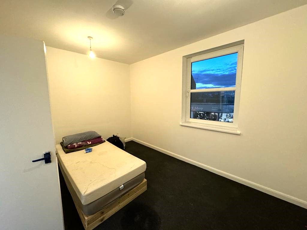 1 bed flat to rent in Queens Road, Hastings TN34, £850 pcm Zoopla