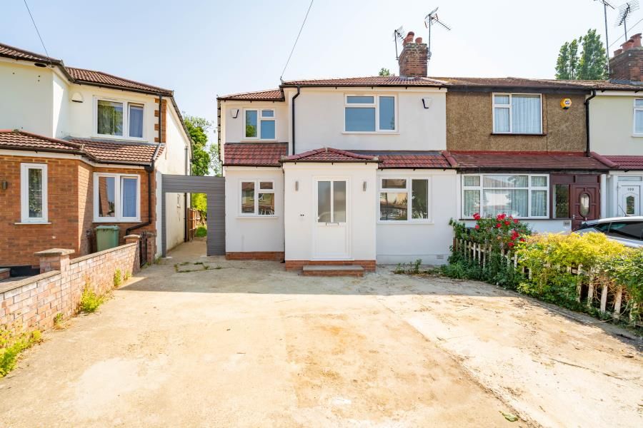 3 bed flat to rent in Empire Road, Perivale UB6, London Zoopla