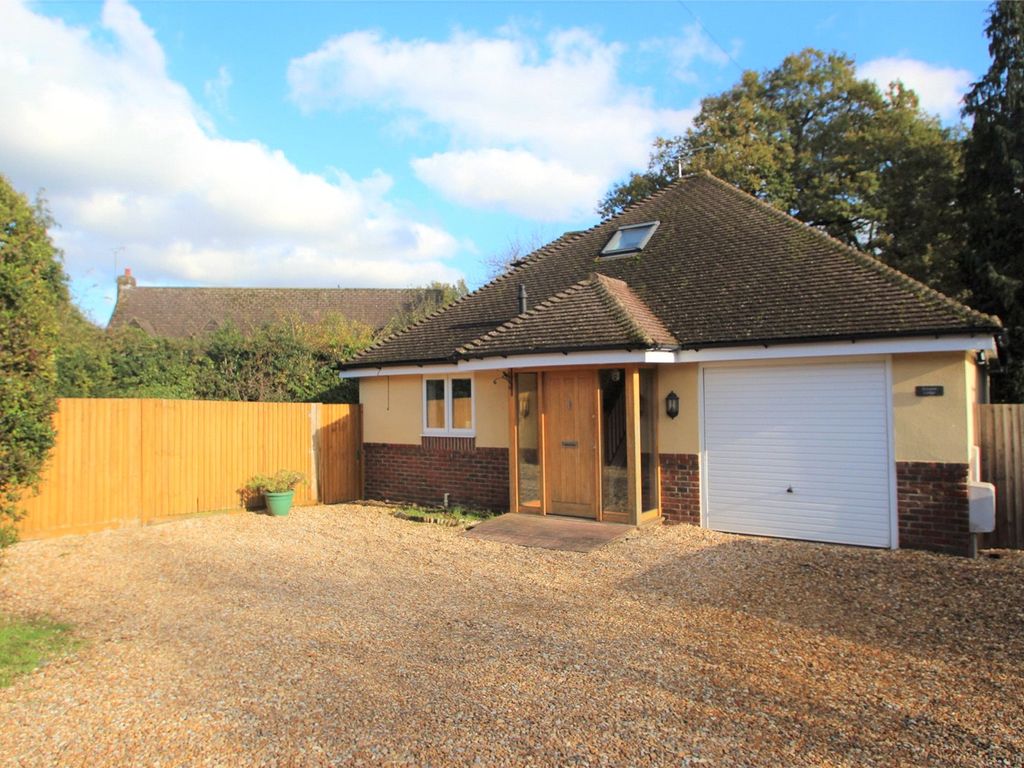 3 bed bungalow for sale in Horns Drove, Rownhams, Southampton