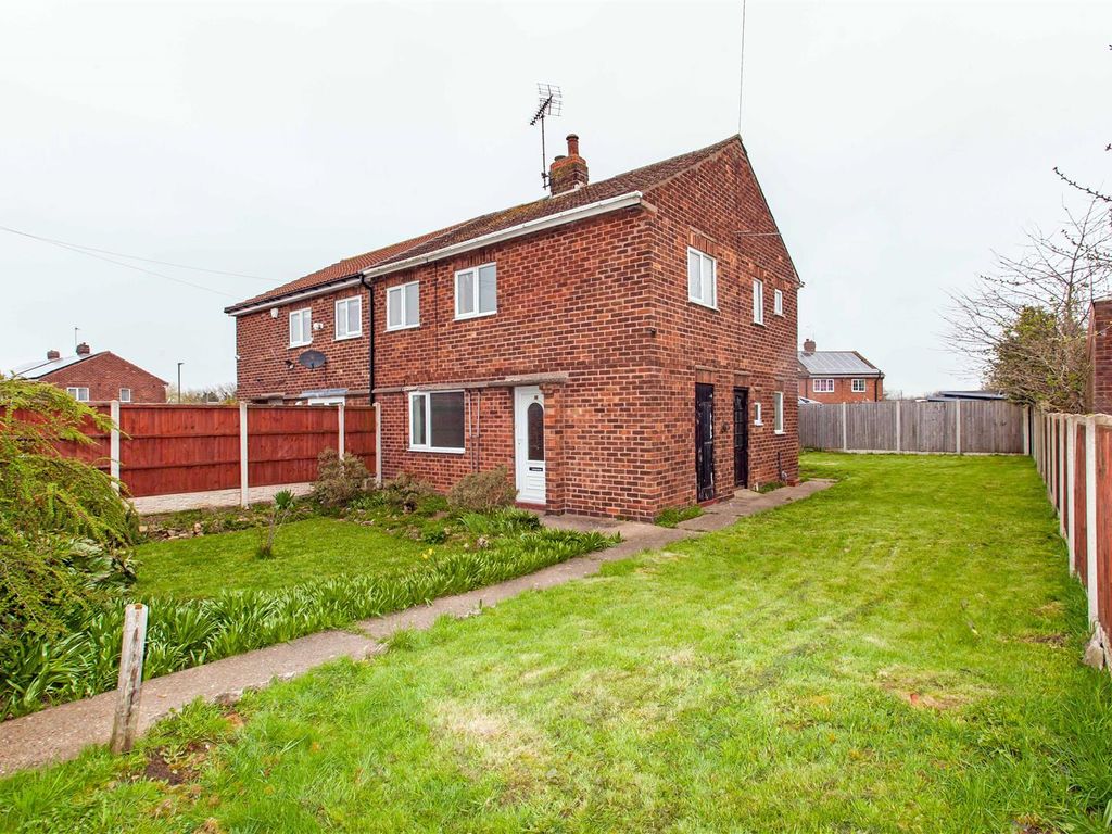 3 bed semidetached house for sale in Southgate Crescent, Clowne