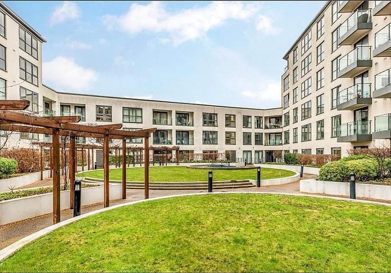 St Williams Court, 1 Gifford Street, Kings Cross, London N1