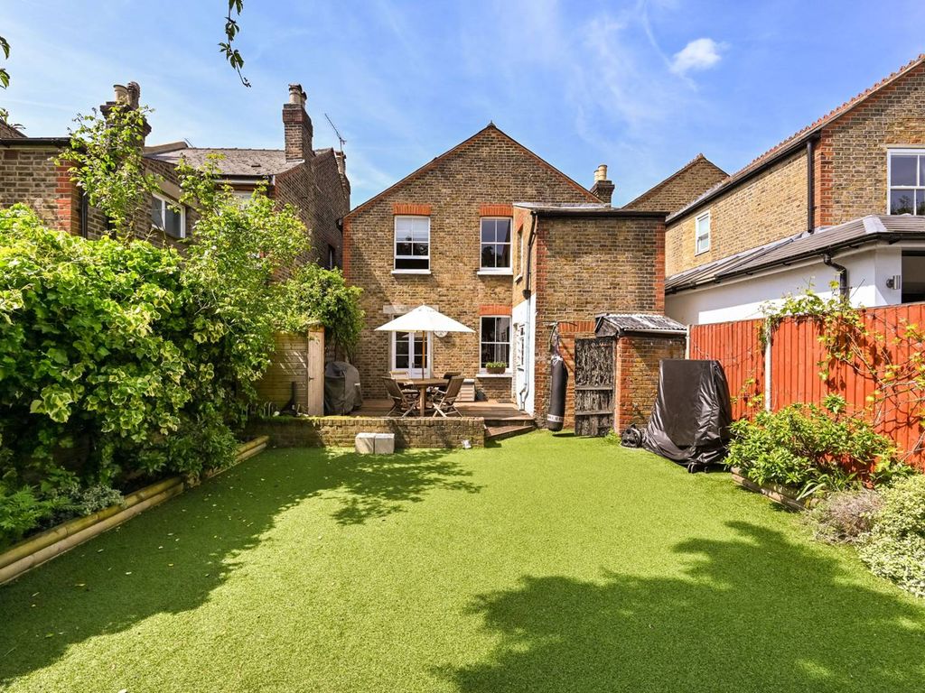 3 bed detached house for sale in Minerva Road, Kingston, Kingston Upon