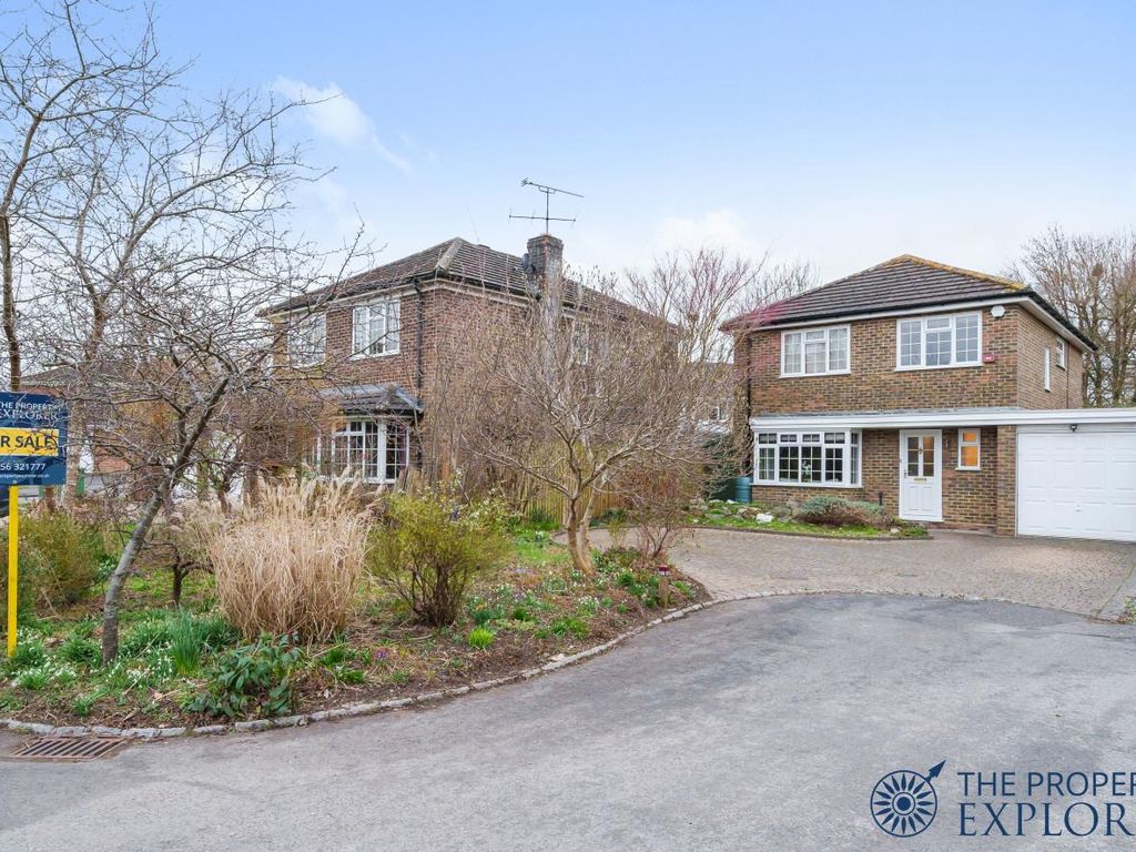 4 bed detached house for sale in Puttenham Road, Chineham, Basingstoke