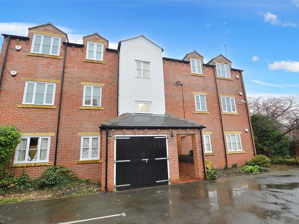 12 bed flat for sale in 16 Blackburn Mews, Commercial Street, Rothwell