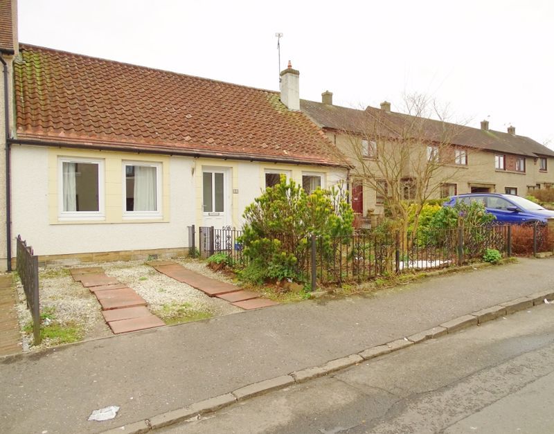 2 bed semidetached bungalow for sale in South Pilmuir Road