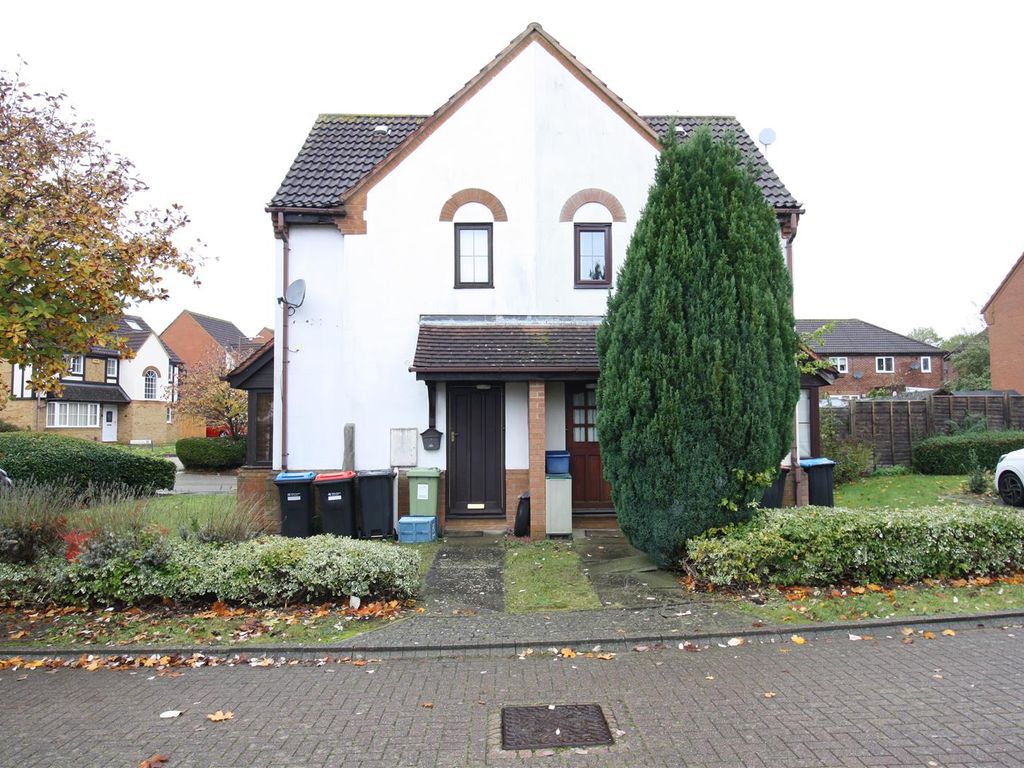 1 bed property for sale in Elmridge Court, Emerson Valley, Milton