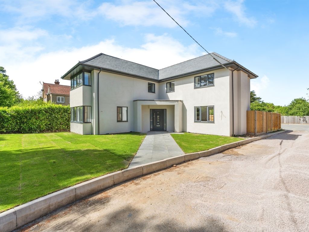 New home, 4 bed detached house for sale in Roman Road, Dibden Purlieu