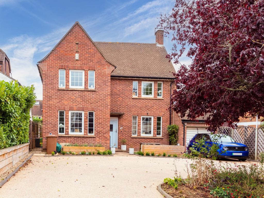 Blandford Avenue, Oxford OX2  