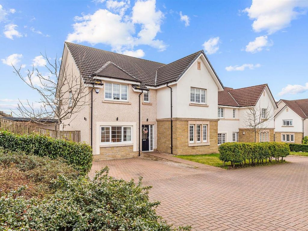 5 bed detached house for sale in Young Crescent, Larbert, Larbert FK5