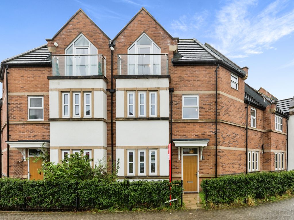 4 bed town house for sale in Byers Walk, Buckshaw Village, Chorley