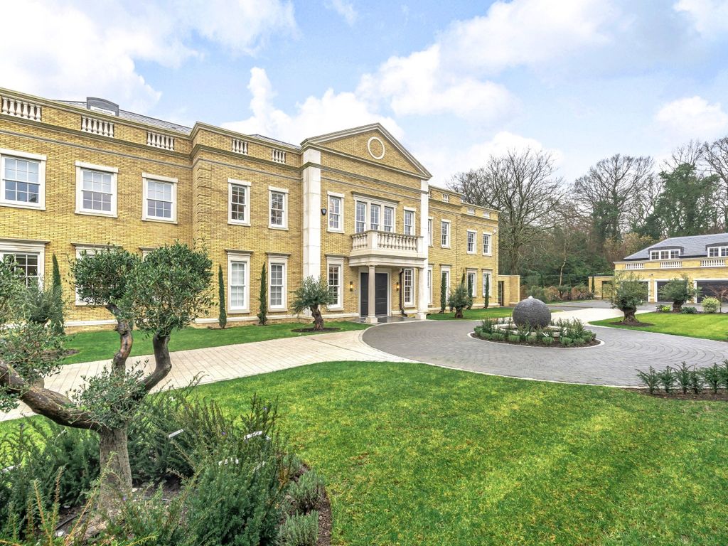 8 bed detached house for sale in Holwood Park Avenue, Orpington BR6, £