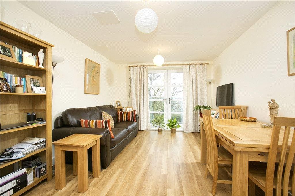 1 bed flat to rent in Heath Road, Twickenham TW1 Zoopla