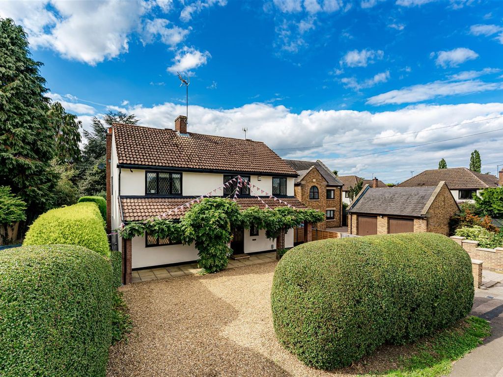 3 bed detached house for sale in New Road, Geddington, Kettering NN14