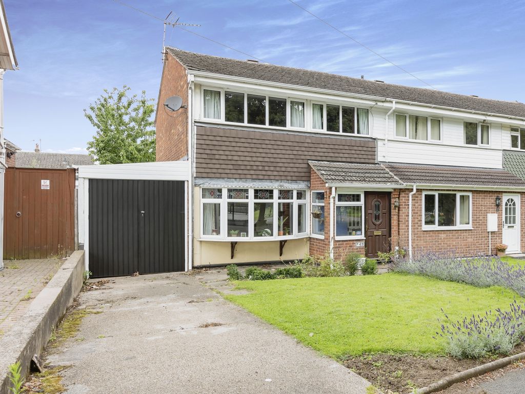 3 bed semidetached house for sale in Winslow Drive, Wigston