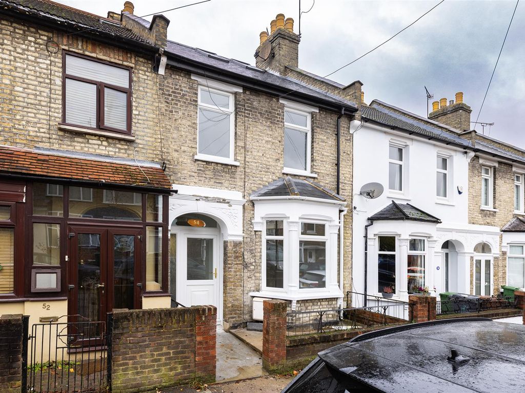 3 bed property to rent in Farnan Avenue, London E17, £2,695 pcm Zoopla
