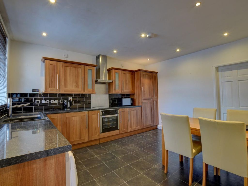 2 bed cottage for sale in Gisburn Road, Barrowford, Nelson BB9 Zoopla