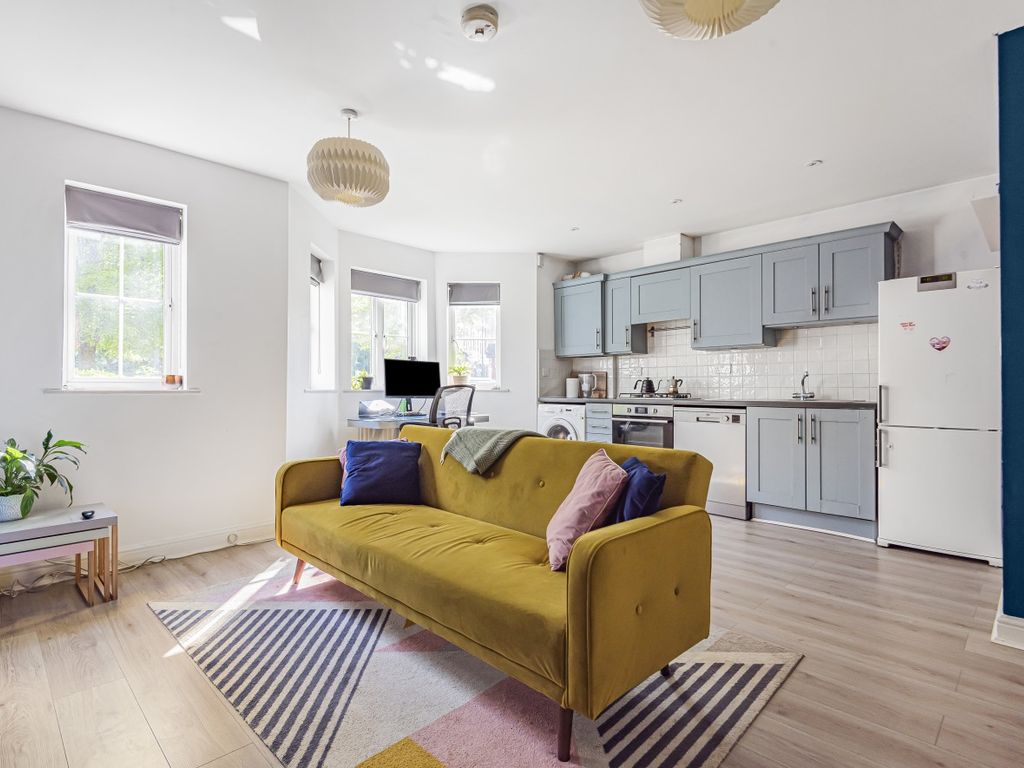 2 bed flat for sale in Peckham Road, London SE15 Zoopla