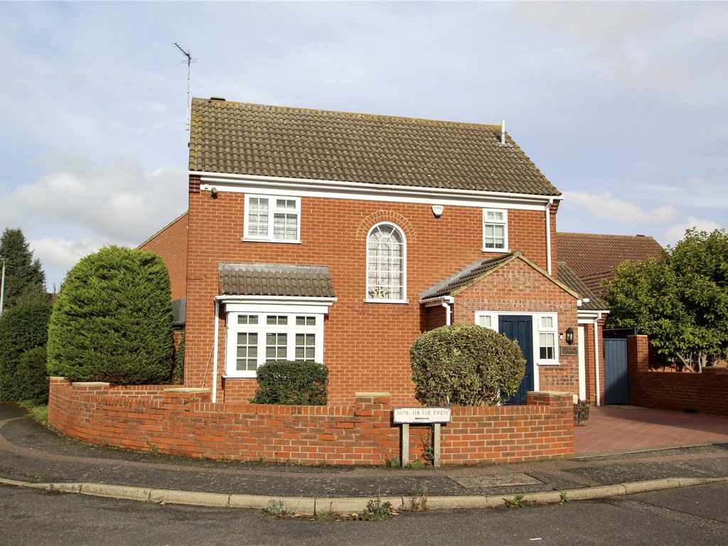 4 bed detached house for sale in The Rowans, Milton, Cambridge CB24, £