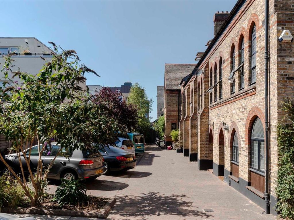 Rush Common Mews, London SW2