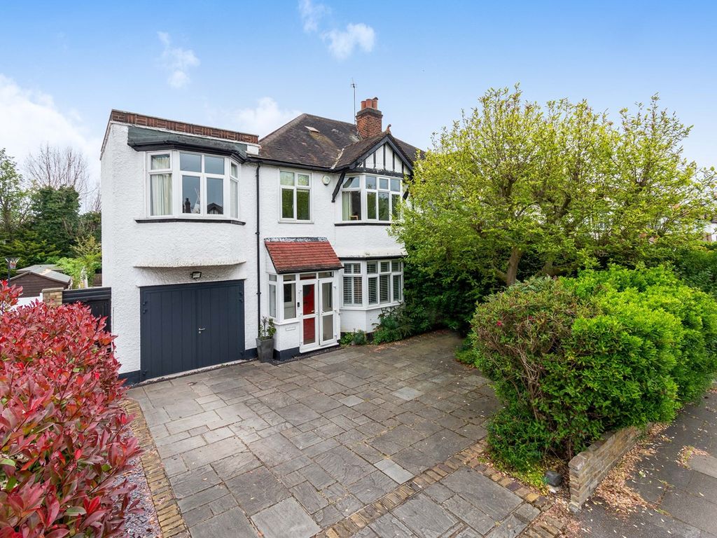 4 bed semidetached house for sale in Valley Road, Bromley BR2, £