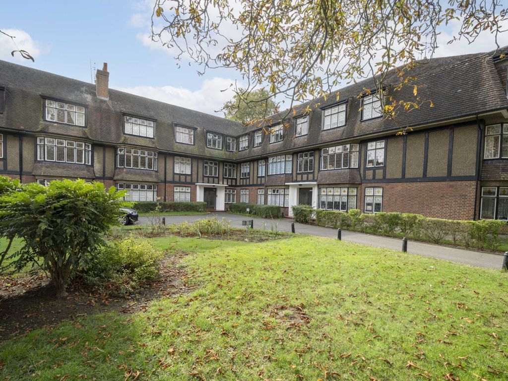 3 bed flat for sale in Cambridge Park, Twickenham TW1, £650,000 Zoopla