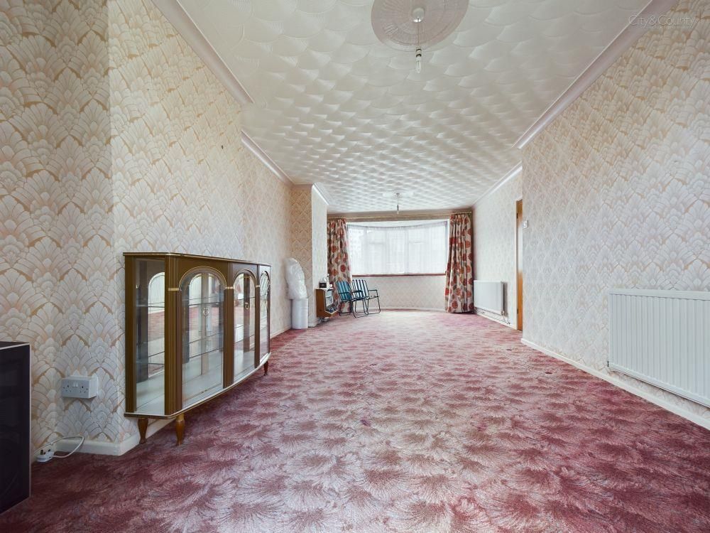 3 bed semidetached house for sale in Windsor Drive, Stanground