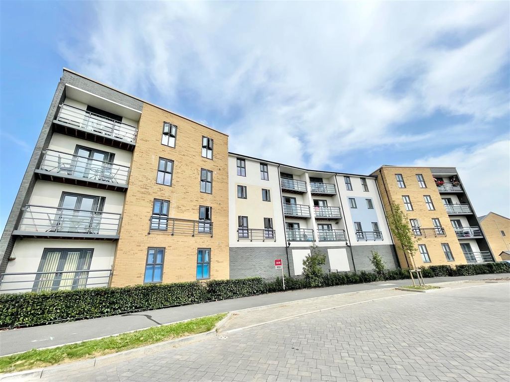 2 bed flat to rent in Mansell Road, Patchway, Bristol BS34 Zoopla