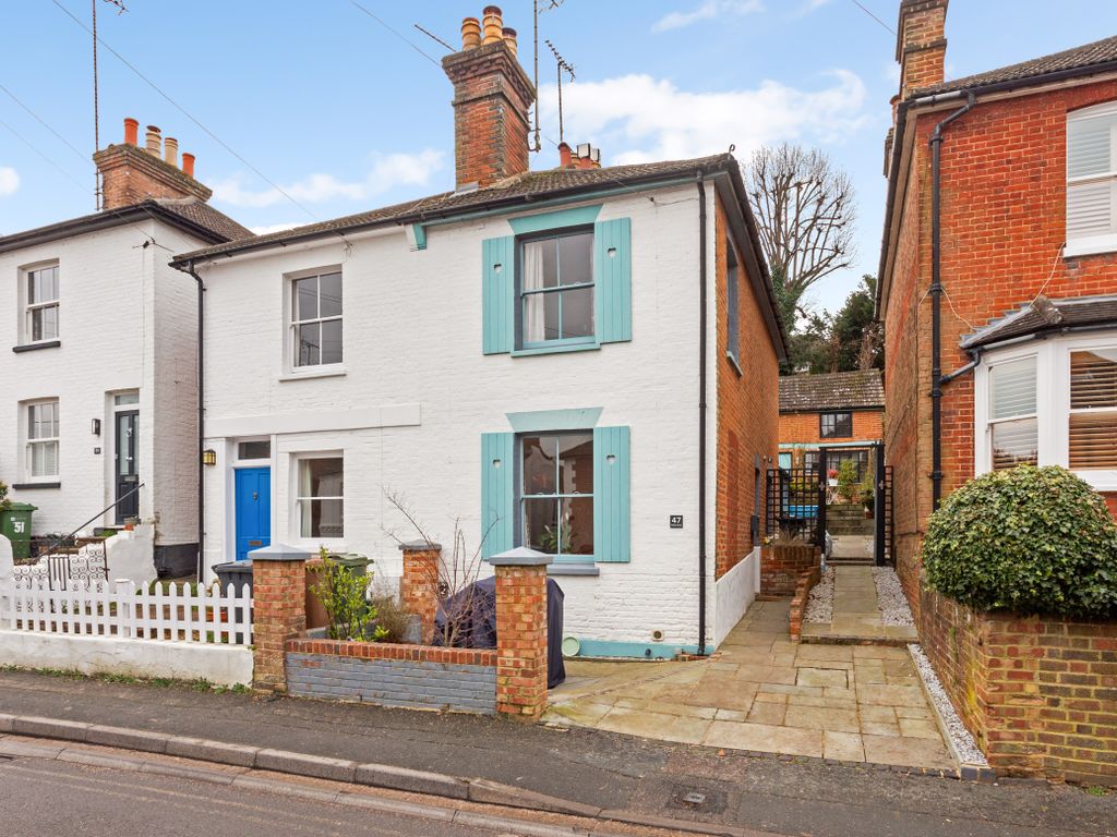 3 bed semidetached house for sale in Addison Road, Guildford GU1, £