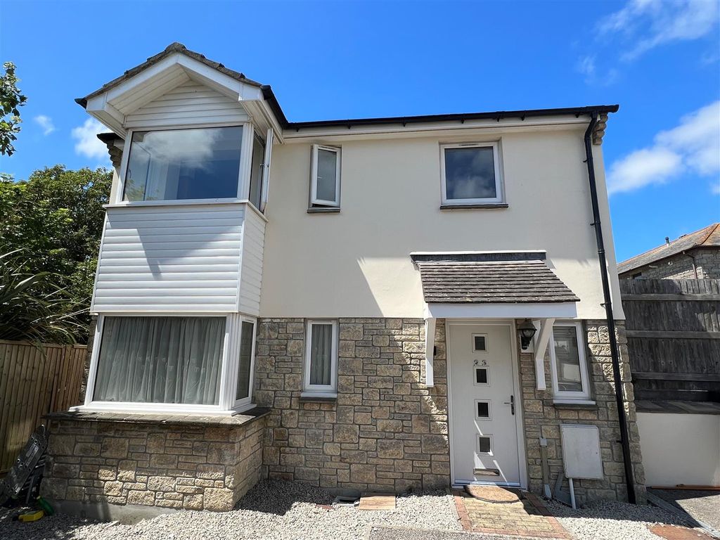 3 bed detached house for sale in Perfect Family Home, Park An Harvey