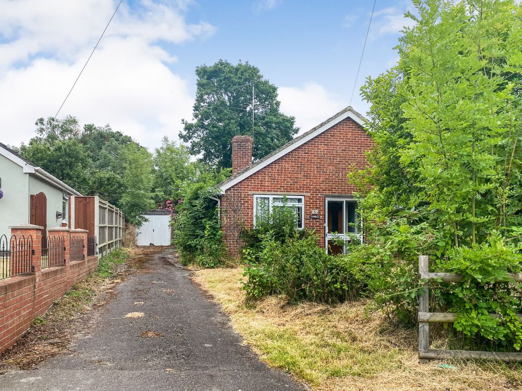 3 bed bungalow for sale in Darby Green Lane, Blackwater, Camberley GU17