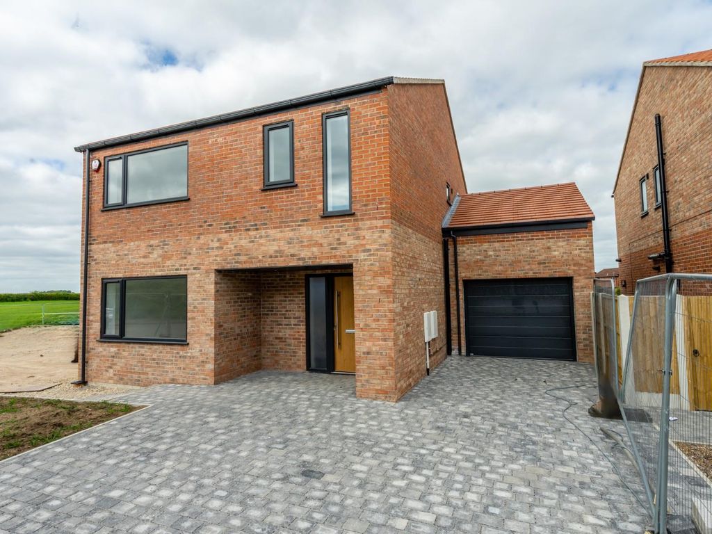 New home, 4 bed detached house for sale in Evergreen Way, Brayton
