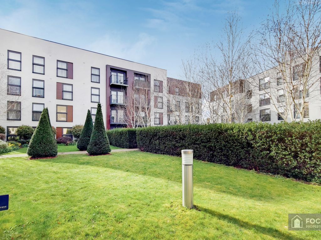 3 bed flat to rent in Unwin Way, Stanmore HA7 Zoopla