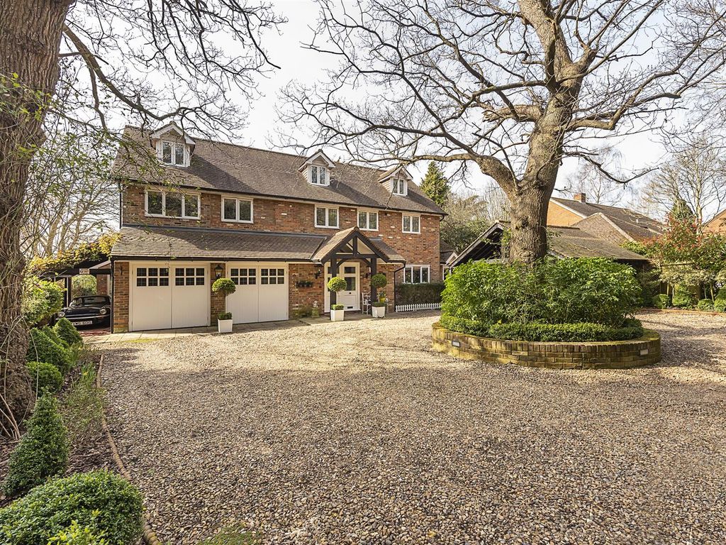 6 bed detached house for sale in West Common Grove, Harpenden AL5 Zoopla