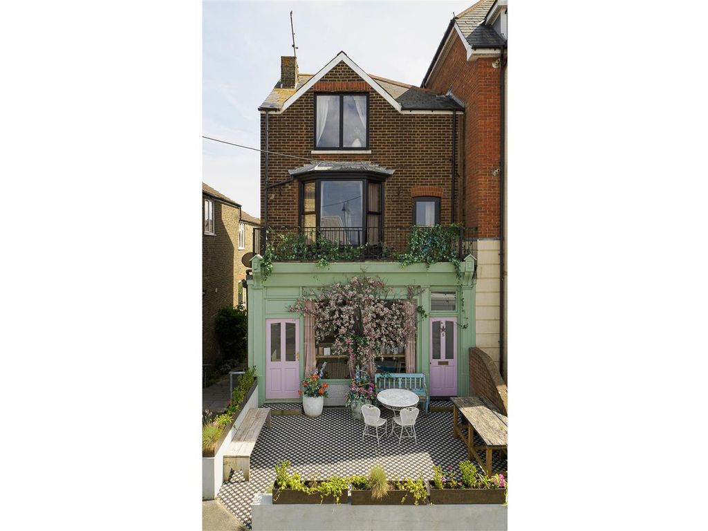 4 bed end terrace house for sale in Tower Parade, Whitstable CT5 Zoopla