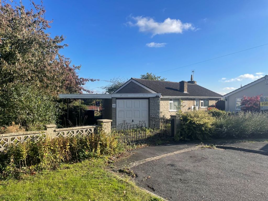 2 bed bungalow for sale in 12 Reservoir Close, Stanion, Kettering