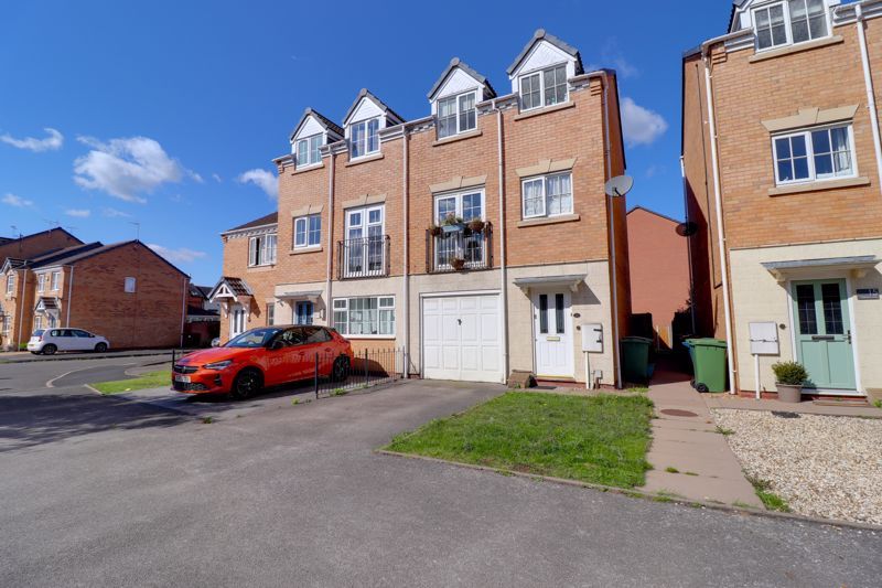 3 bed end terrace house for sale in Wellington Close, Stafford, Staffordshire ST16 Zoopla