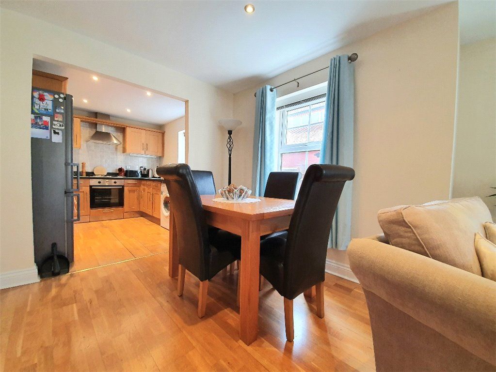 2 bed flat for sale in The Avenue, Fareham, Fareham PO14 Zoopla